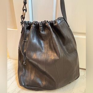 Black Marc Jacobs, leather vintage drawstring bucket bag